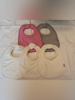 Green Sprouts 5pc Baby Bib Set - Pink, Gray, and White